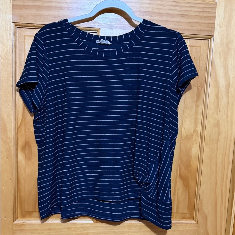 Jane and Delancey Navy and White Cropped, Striped Short Sleeve Tee Shirt Size XL